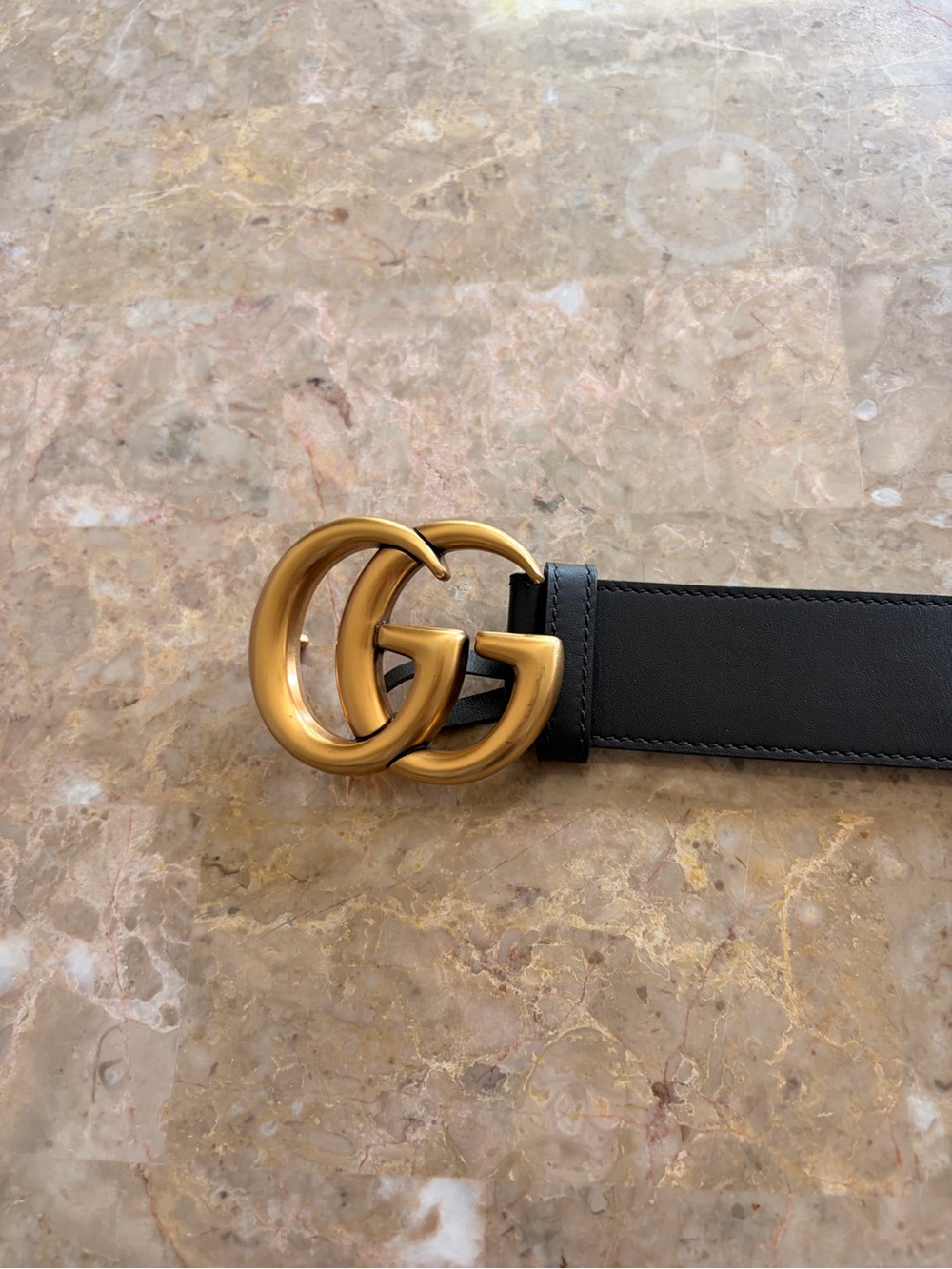Gucci Black Leather Belt with Gold Double G Buckle - Picture 4 of 5